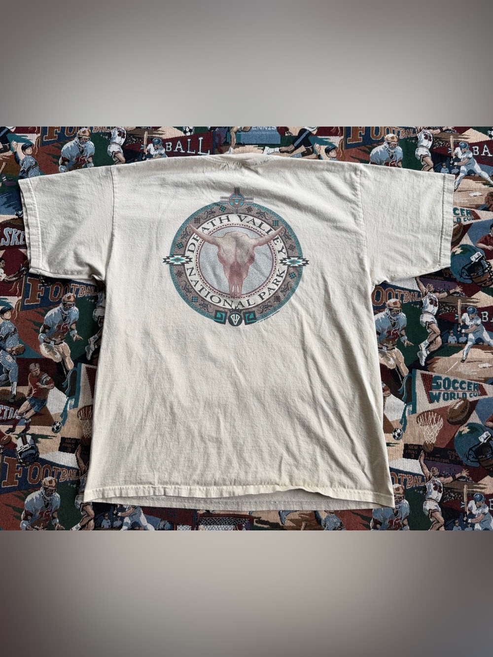 Vintage 90s Men’s Death Valley National Park Beige Bullhorn Skull Graphic Tshirt